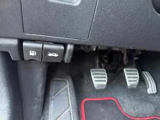 Nissan Qashqai 2.0 16V SUV  Benzine 1.997cc 104kW (141pk) FWD 2007 picture 21