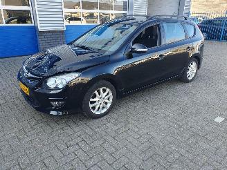 Hyundai I-30 CW 1.6i i-Motion picture 1