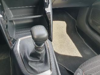 Peugeot 208 1.2i picture 19