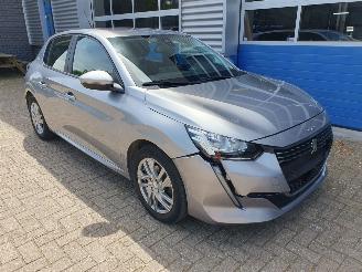 Peugeot 208 1.2i picture 7