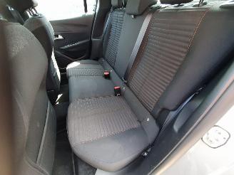 Peugeot 208 1.2i picture 22