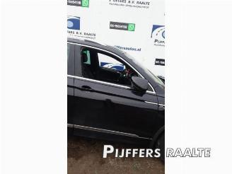 Volkswagen Tiguan Tiguan (AD1), SUV, 2016 / 2024 2.0 TSI 16V 4Motion picture 7