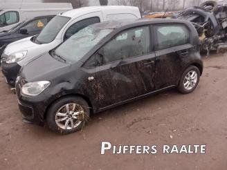 Vrakbiler auto Volkswagen Up! Up! (121), Hatchback, 2011 1.0 12V 60 2015/1