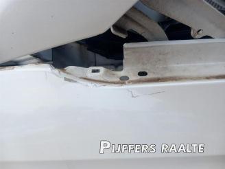 Peugeot 3008 3008 II (M4/MC/MJ/MR), MPV, 2016 1.2 12V e-THP PureTech 130 picture 32