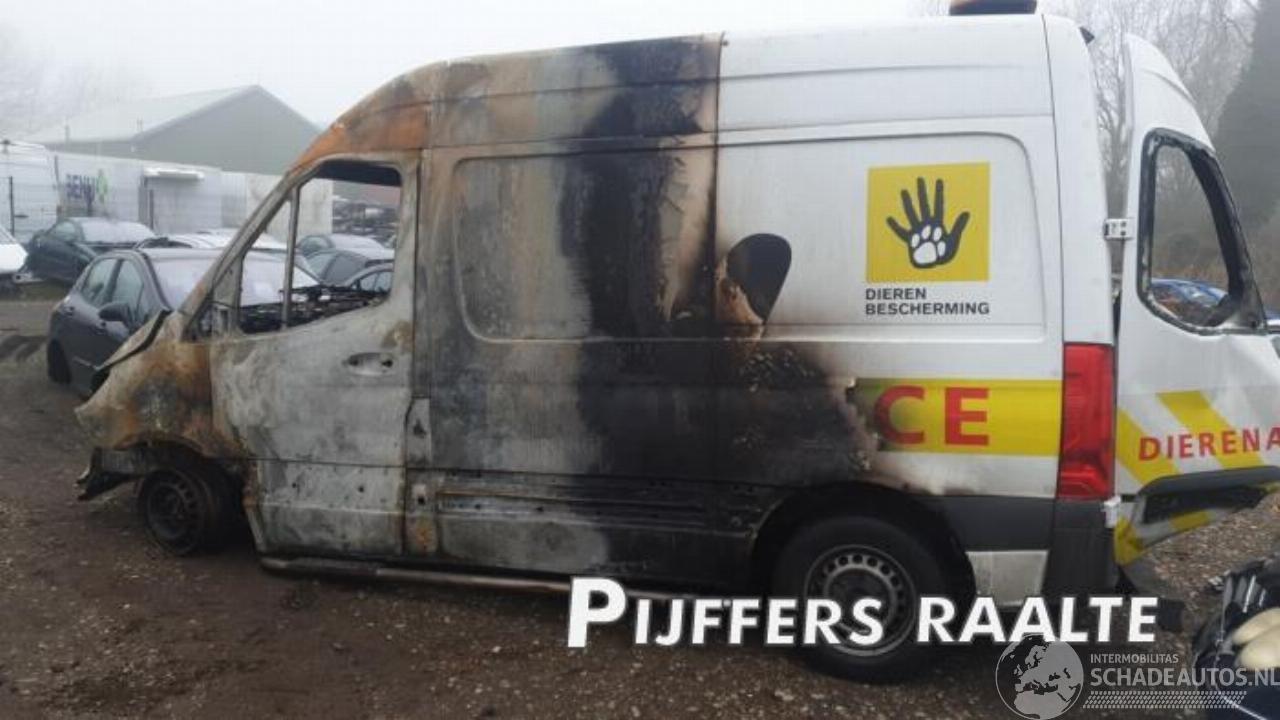 Mercedes Sprinter Sprinter 3t (910.6), Van, 2018 215 CDI 2.0 D FWD