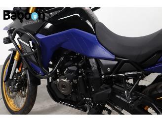 Suzuki  V-Strom 800 DE picture 11