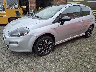 Fiat Punto 1.2 pop AIRCO picture 6