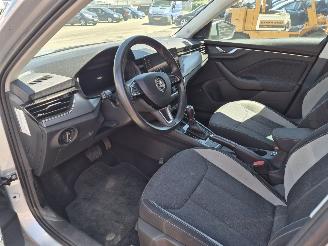 Skoda Kamiq 1.0 tsi business edition picture 7