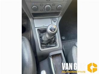 Opel Vectra Vectra C GTS, Hatchback 5-drs, 2002 / 2008 1.8 16V picture 14