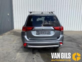 Salvage car Mitsubishi Outlander Outlander (GF/GG), SUV, 2012 / 2022 2.0 16V PHEV 4x4 2016/12