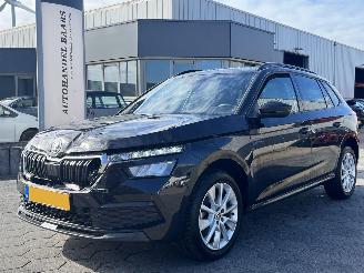Vaurioauto  passenger cars Skoda Kamiq 1.0 TSI PANO Sport 2023/2