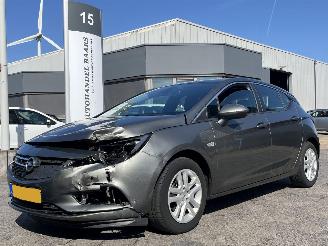 krockskadad bil auto Opel Astra 1.0 Business+ 2018/2