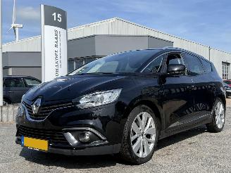 damaged passenger cars Renault Scenic 1.3 TCe Limited 7persoons AUTOMAAT 2019/9