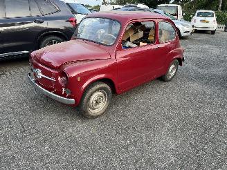 skadebil auto Fiat 600 OLDTIMER  1971. 1971/8