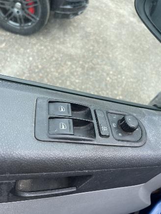 Volkswagen Transporter GRESERVEERD picture 11