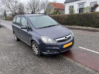 demontáž osobní automobily Opel Zafira 1.6-16V 2007/6