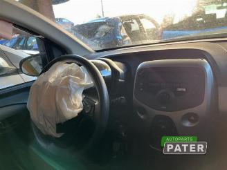 Peugeot 108 108, Hatchback, 2014 1.0 12V picture 8