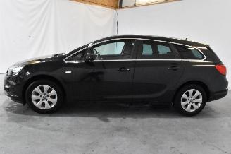 Opel Astra SPORTS TOURER picture 4