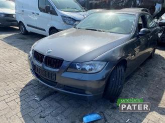 Vrakbiler auto BMW 3-serie 3 serie (E90), Sedan, 2005 / 2011 318i 16V 2006/3