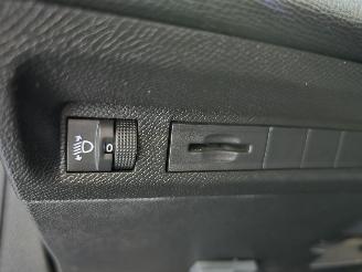 Peugeot 308 1.2 PureTech Allure Pack Business picture 26