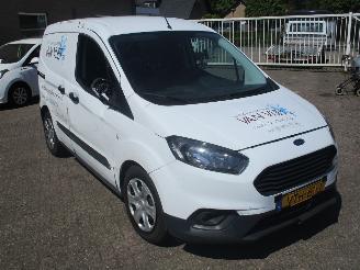 Unfallwagen Ford Transit COURIER 1.5 TDCITrend Dura 1E Eig NAP 2023/1