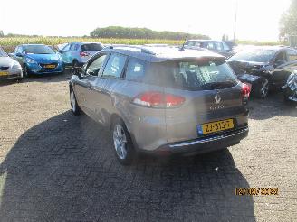 Renault Clio 0.9 TCe Estate picture 7