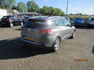 Renault Clio 0.9 TCe Estate picture 9