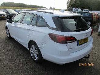 Opel Astra SPORTS TOURER 1.0 Online Ed REST BPM 500 EURO !!!! picture 5