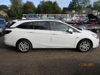 Opel Astra SPORTS TOURER 1.0 Online Ed REST BPM 500 EURO !!!! picture 8