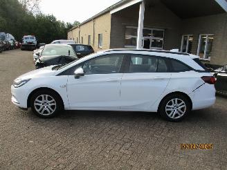 Opel Astra SPORTS TOURER 1.0 Online Ed REST BPM 500 EURO !!!! picture 4