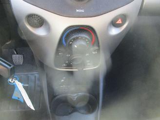 Peugeot 108 1.0 e-Vti Active Airco NAP picture 23