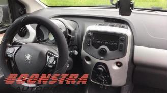 Peugeot 108 108, Hatchback, 2014 1.0 12V picture 11