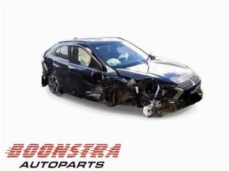 Salvage car Mitsubishi Eclipse Eclipse Cross (GK/GL), SUV, 2017 2.4 16V PHEV 4x4 2021/7