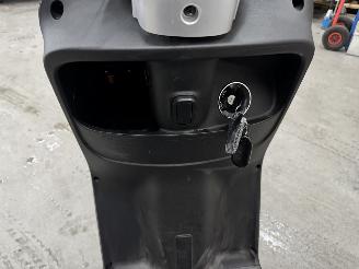 Yadea  SNORSCOOTER picture 5