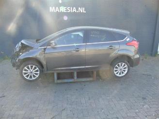 Vrakbiler auto Ford Focus Focus 3, Hatchback, 2010 / 2020 1.0 Ti-VCT EcoBoost 12V 125 2016/9
