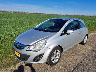 Opel Corsa D 1.3 cdti picture 1