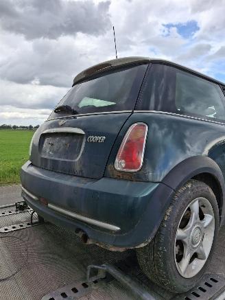 Mini Cooper 1.6 picture 5