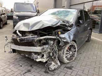 Vrakbiler auto Mercedes B-klasse B (W246), Hatchback, 2011 / 2018 1.6 B-180 BlueEFFICIENCY Turbo 16V 2016/3