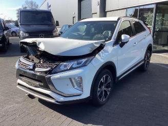 Coche siniestrado Mitsubishi Eclipse Cross Eclipse Cross (GK/GL), SUV, 2017 1.5 Turbo 16V 2WD 2018/8