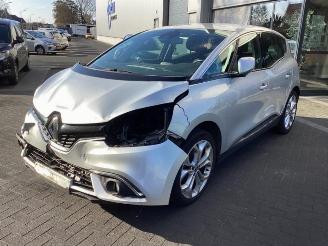 Coche siniestrado Renault Scenic Scenic IV (RFAJ), MPV, 2016 / 2022 1.2 TCE 115 16V 2017/9