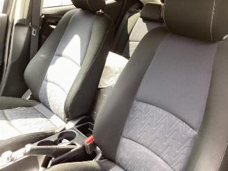 Mazda 2 2 (DJ/DL), Hatchback, 2014 1.5 SkyActiv-G 90 picture 10