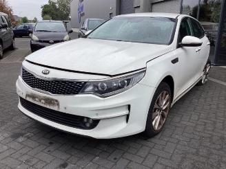 Vrakbiler auto Kia Optima Optima (JFA), Sedan, 2015 1.7 CRDi 16V 2017/1