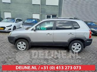 Hyundai Tucson Tucson (JM), SUV, 2004 / 2010 2.0 16V CVVT 4x2 picture 4