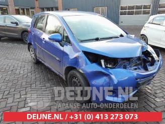Vrakbiler auto Subaru Trezia Trezia, MPV, 2011 1.33 16V Dual VVT-I 2011/10
