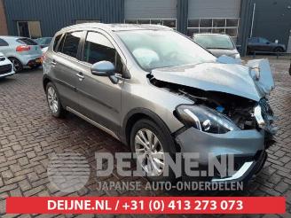 Démontage voiture Suzuki SX4 SX4 S-Cross (JY), SUV, 2013 1.0 Booster Jet Turbo 12V 2018/12