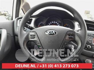 Kia Cee d Cee'd Sportswagon (JDC5), Combi, 2012 / 2018 1.6 GDI 16V picture 22
