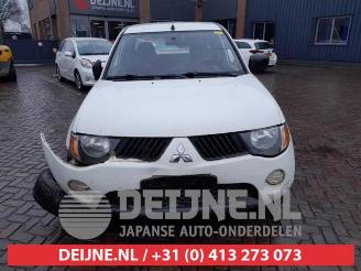 Mitsubishi L-200 L-200 (KA/KB), Pick-up, 2005 / 2015 2.5 DI-D 4x4 picture 2