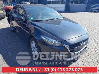 Vrakbiler auto Mazda 3 3 (BM/BN), Hatchback, 2013 / 2019 1.5 SkyActiv-D 105 16V 2018/5
