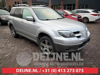 Salvage car Mitsubishi Outlander Outlander (CU), SUV, 2001 / 2007 2.0 16V 4x4 2005/6