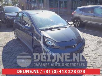 Coche siniestrado Toyota Aygo Aygo (B10), Hatchback, 2005 / 2014 1.0 12V VVT-i 2009/1